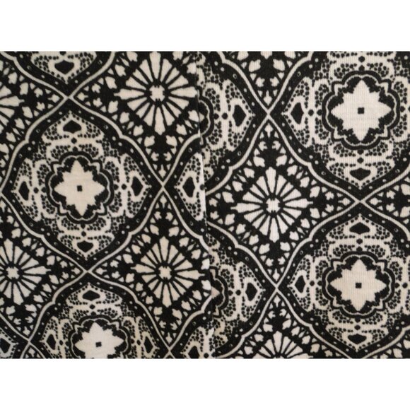 Catherines Womens Tank Top Black & White Petite 1x 18/20WP - Picture 6 of 8